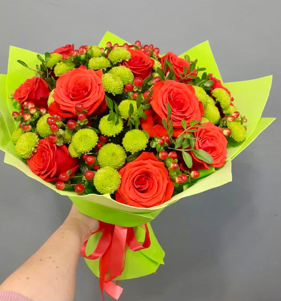 Букет цветов из: Хризантемы и Розы в Актюбинском