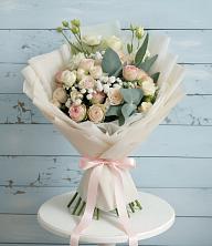 Букет цветов из:  Розы и Лизиантусы в Актюбинском