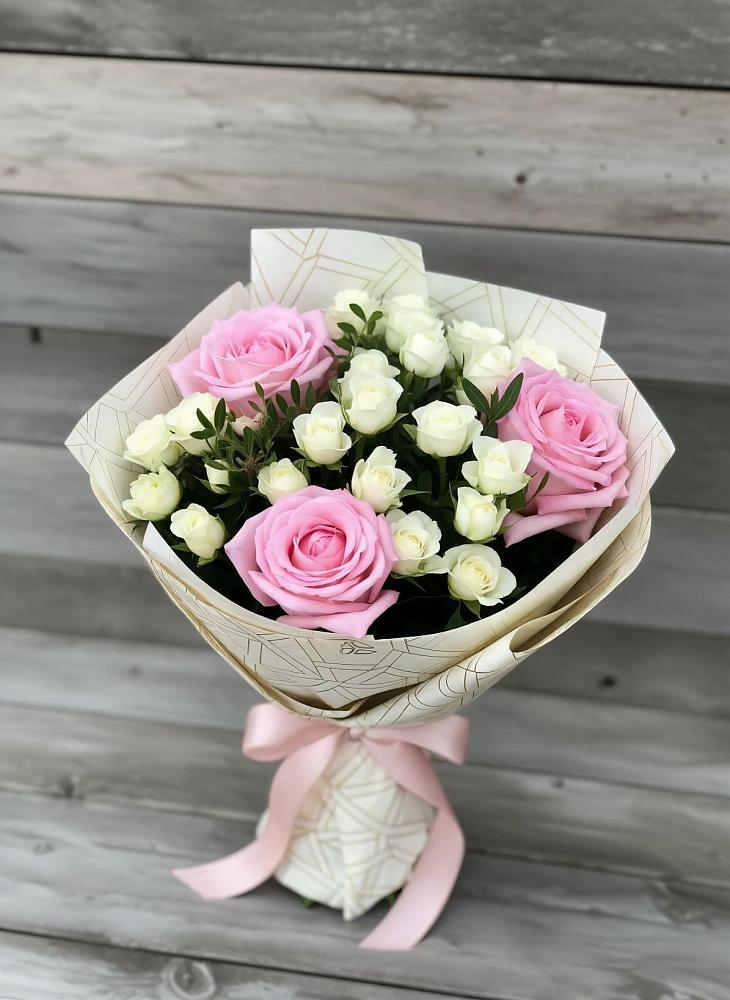 Букет цветов из: Розы в Актюбинском