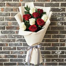 Букет цветов из:  Розы в Актюбинском