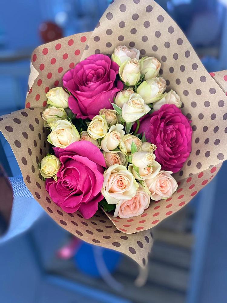 Букет цветов из: Розы в Актюбинском