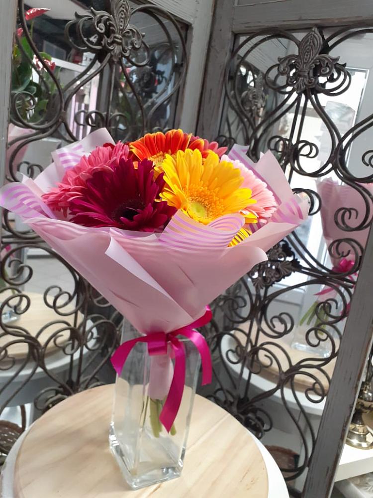 Букет цветов из: Герберы в Актюбинском