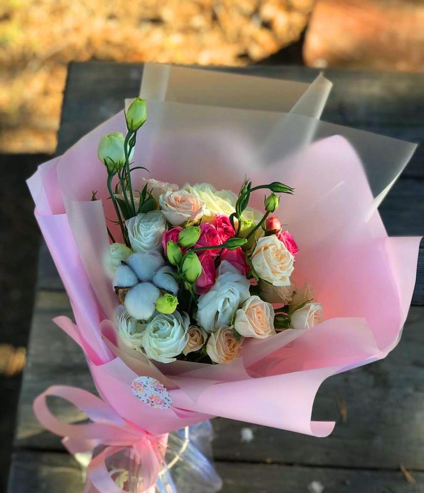 Букет цветов из: Розы и Лизиантусы в Актюбинском