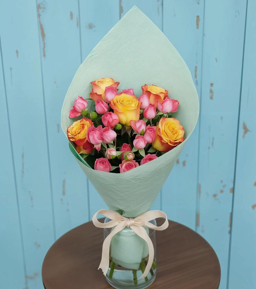 Букет цветов из: Розы в Актюбинском