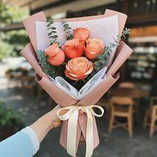 Букет цветов из:  Розы в Актюбинском