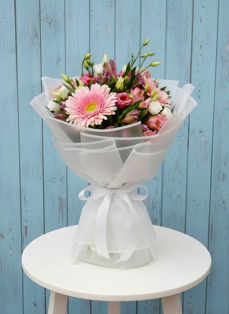 Букет цветов из: Герберы, Альстромерии и Лизиантусы в Актюбинском