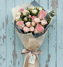 Букет цветов из:  Розы #REPLACE_PRED# Актюбинском