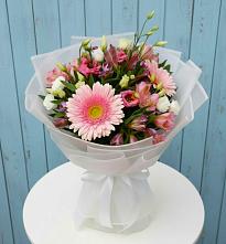 Букет цветов из:  Герберы, Альстромерии и Лизиантусы в Актюбинском