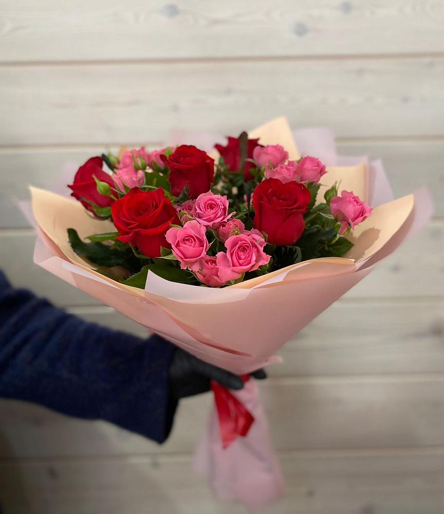 Букет цветов из: Розы в Актюбинском
