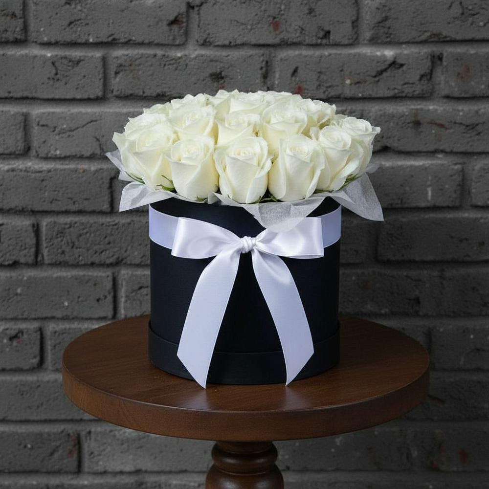 Цветочная композиция из Розы в шляпной коробке в Актюбинском