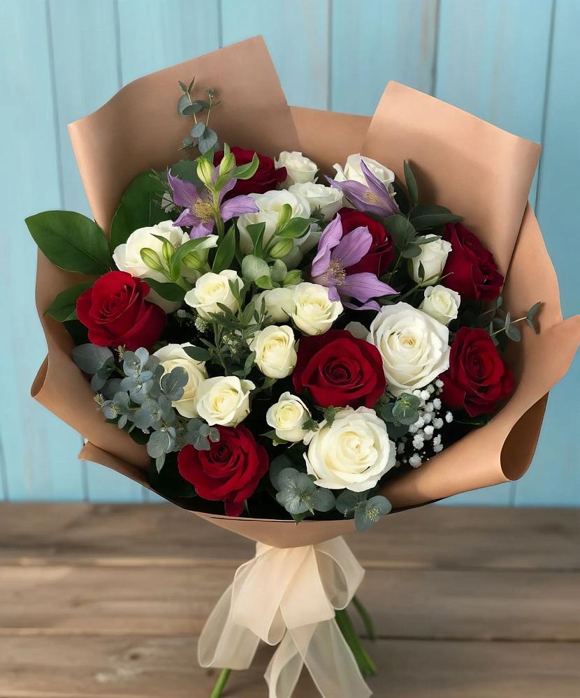 Букет цветов из: Розы и Альстромерии в Актюбинском